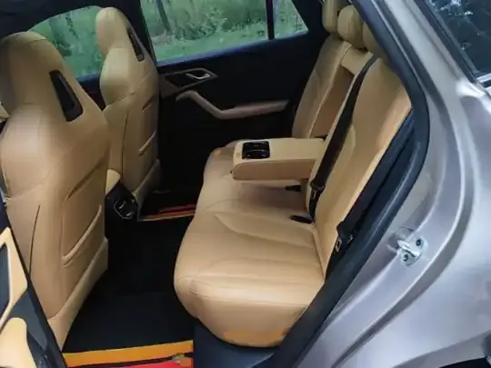 Roewe RX5 2023 (128100 км)