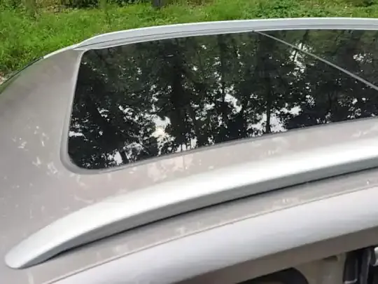Roewe RX5 2023 (128100 км)