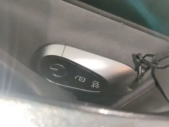 Mercedes-Benz C-Class 2023 (38700 км)