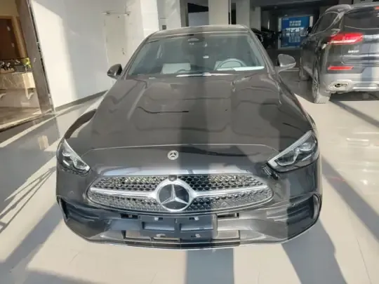 Mercedes-Benz C-Class 2023 (38700 км)