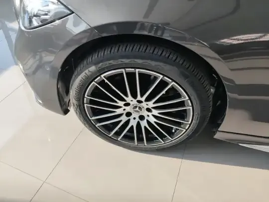Mercedes-Benz C-Class 2023 (38700 км)