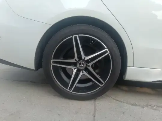 Mercedes-Benz C-Class 2023 (29400 км)