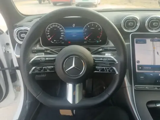 Mercedes-Benz C-Class 2023 (29400 км)