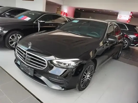 Mercedes-Benz C-Class 2023 (72700 км)