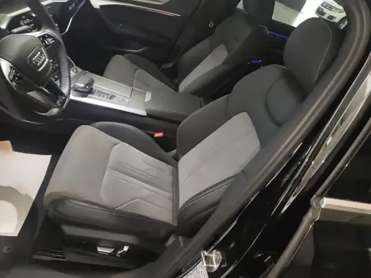 Audi A6L 2023 (42500 км)