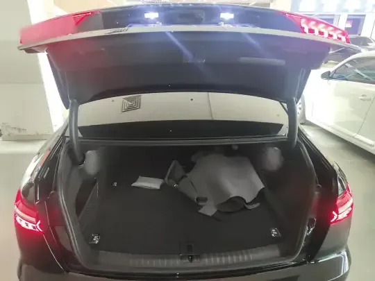 Audi A6L 2023 (42500 км)