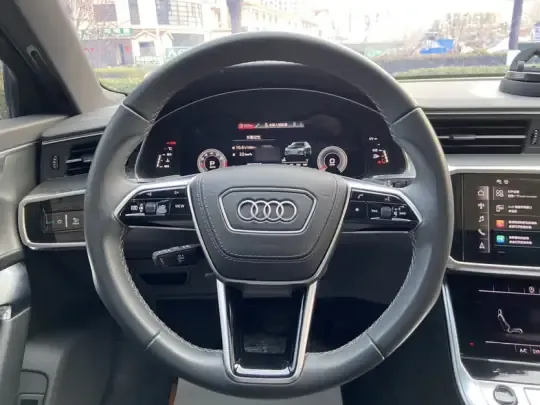Audi A6L 2023 (42500 км)