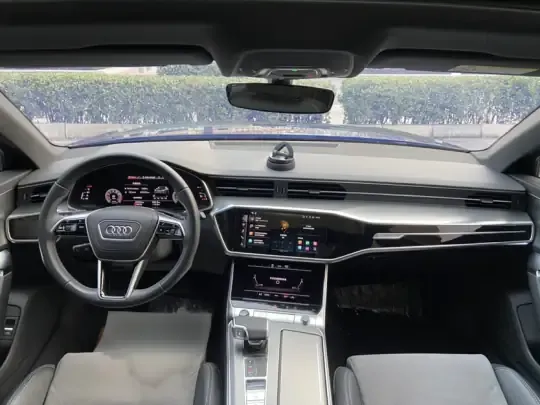 Audi A6L 2023 (42500 км)