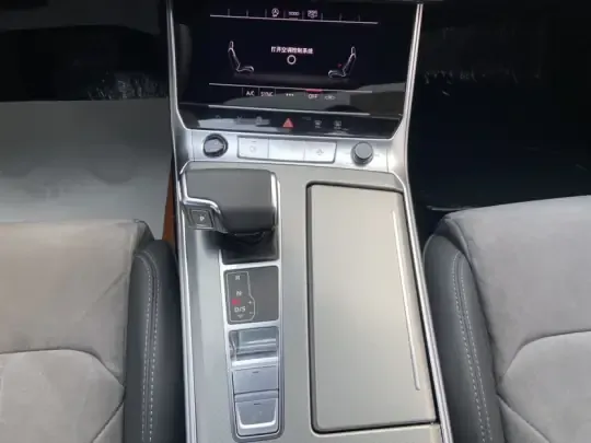 Audi A6L 2023 (42500 км)