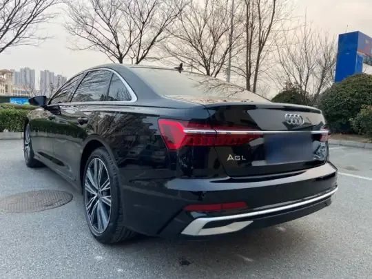 Audi A6L 2023 (42500 км)