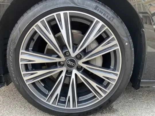 Audi A6L 2023 (42500 км)