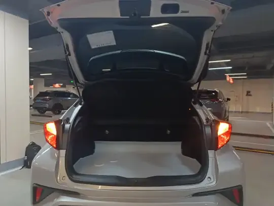 Toyota C-HR 2022 (13000 км)