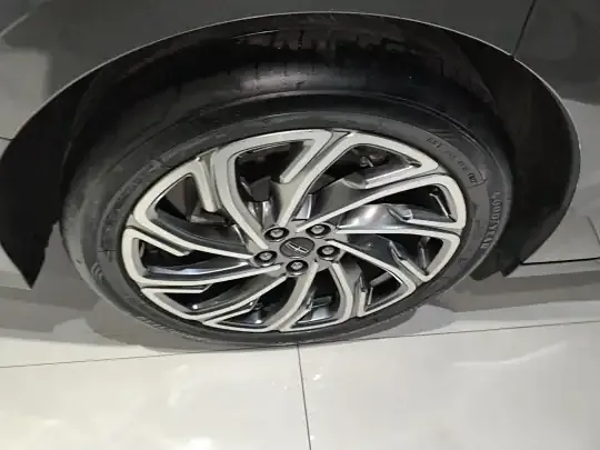 Lincoln Z 2022 (29800 км)