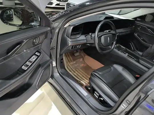 Lincoln Z 2022 (29800 км)