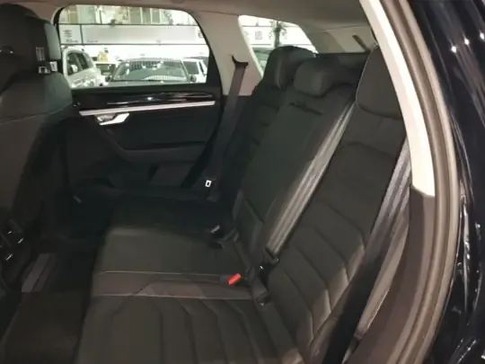 Volkswagen Touareg 2022 (31900 км)