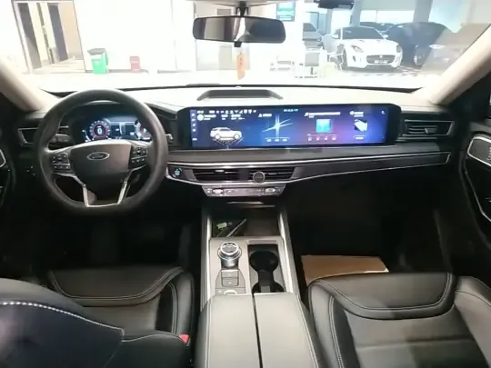 Ford Explorer 2023 (12400 км)