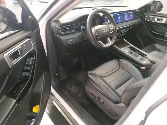 Ford Explorer 2023 (12400 км)