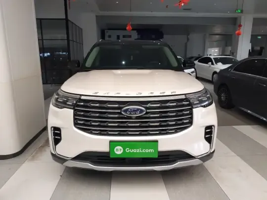 Ford Explorer 2023 (12400 км)