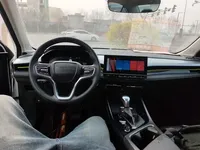 Roewe i5 2021 (30400 км)