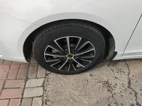 Roewe i5 2021 (30400 км)