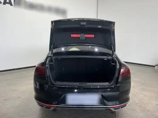 Volkswagen Magotan 2023 (40700 км)