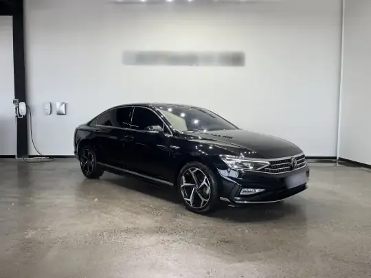 Volkswagen Magotan 2023 (40700 км)