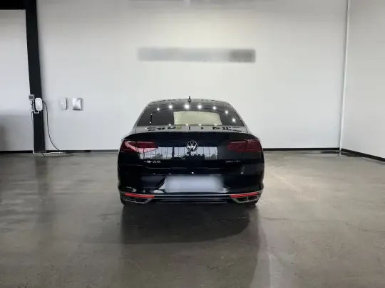 Volkswagen Magotan 2023 (40700 км)