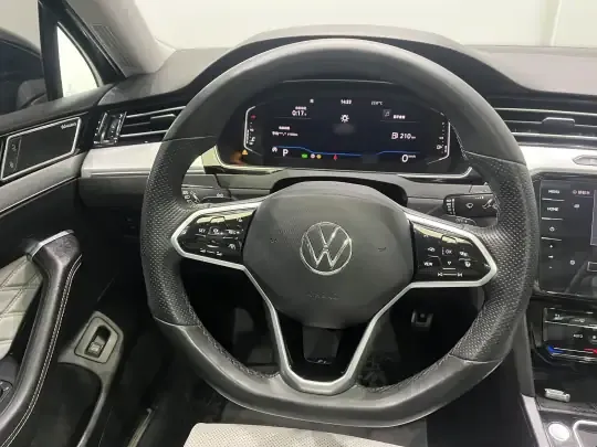 Volkswagen Magotan 2023 (40700 км)