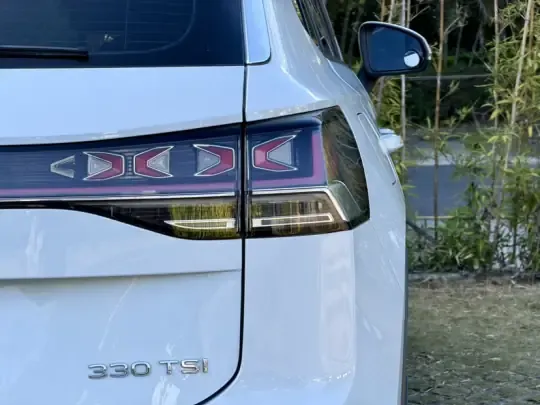 Volkswagen Tayron 2023 (9300 км)
