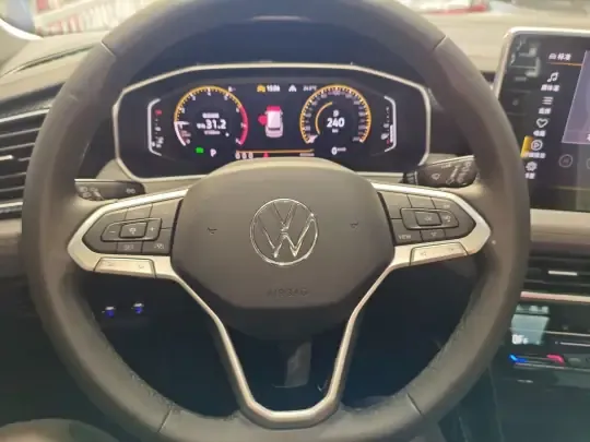 Volkswagen Tayron 2023 (9300 км)