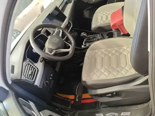 Volkswagen Tayron 2023 (9300 км)