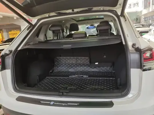Volkswagen Tayron 2023 (9300 км)
