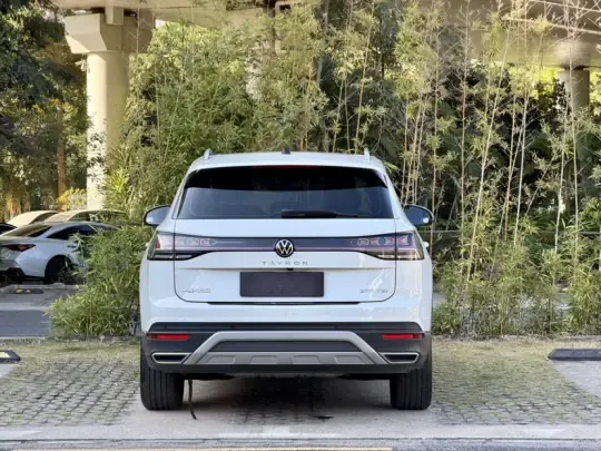 Volkswagen Tayron 2023 (9300 км)