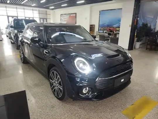 MINI Clubman 2023 (19000 км)