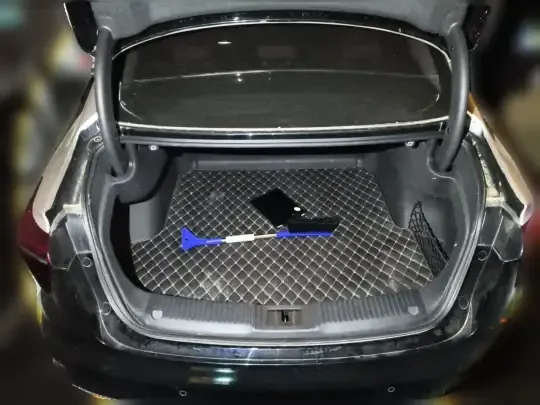 Hongqi H5 2023 (23000 км)