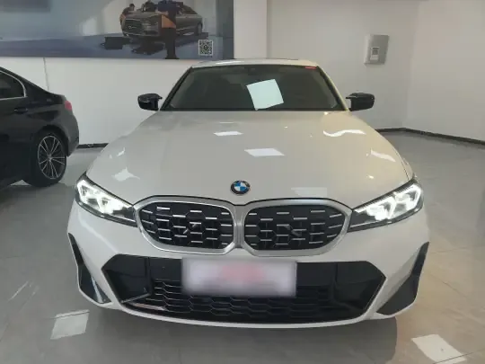BMW 3 Series 2023 (37900 км)