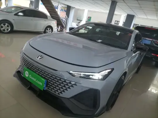 Changan UNI-V 2022 (47699 км)