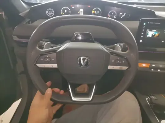 Changan UNI-V 2022 (47699 км)