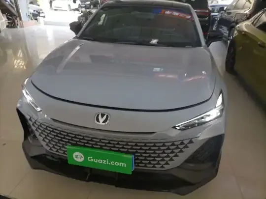 Changan UNI-V 2022 (47699 км)