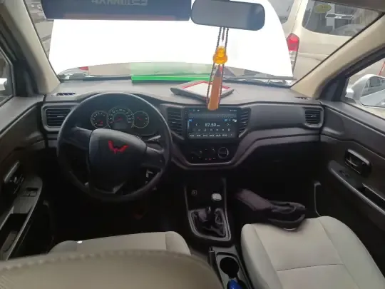 Wuling Hongguang V 2022 (30000 км)