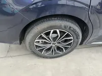 Roewe iMAX8 New Energy 2022 (300 км)