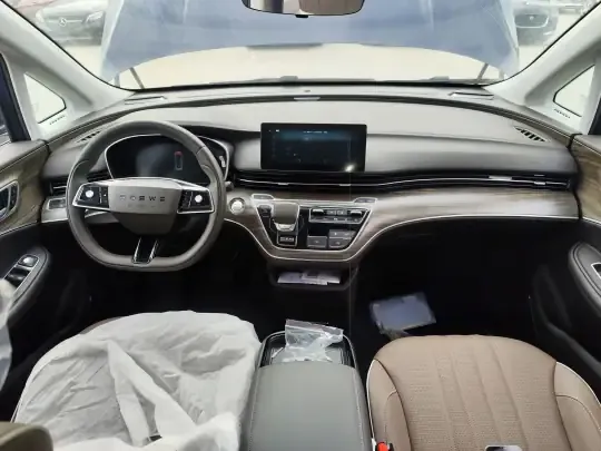 Roewe iMAX8 New Energy 2022 (300 км)