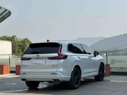 Honda CR-V New Energy 2023 (27200 км)