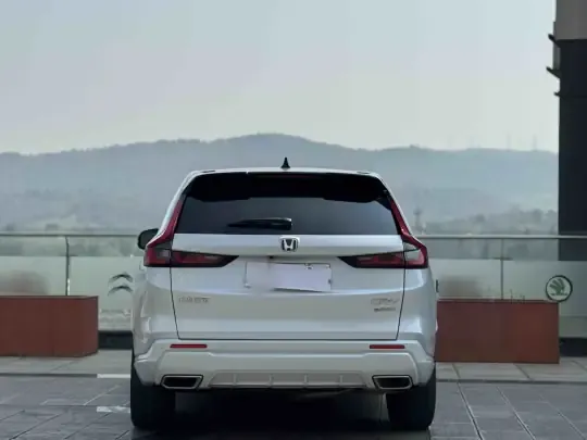 Honda CR-V New Energy 2023 (27200 км)