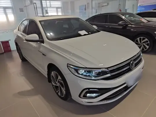 Volkswagen Bora 2023 (8100 км)