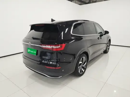 Volkswagen Viloran 2023 (144500 км)