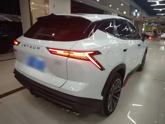 JETOUR Dashing 2022 (33200 км)