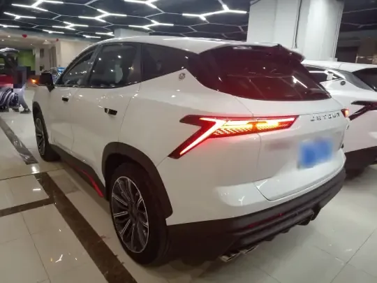 JETOUR Dashing 2022 (33200 км)