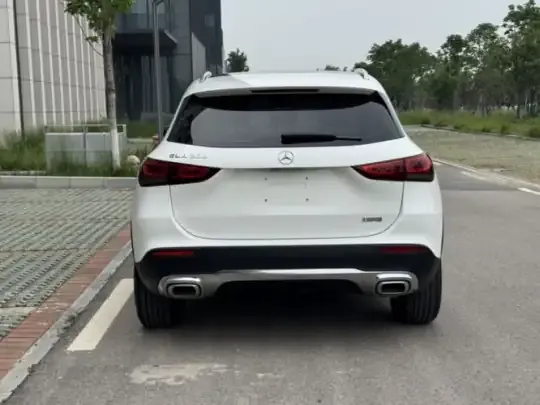 Mercedes-Benz GLA 2023 (38300 км)