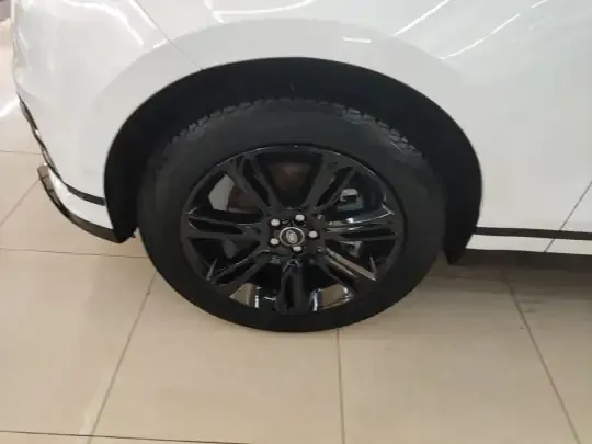Land Rover Range Velar 2023 (44300 км)